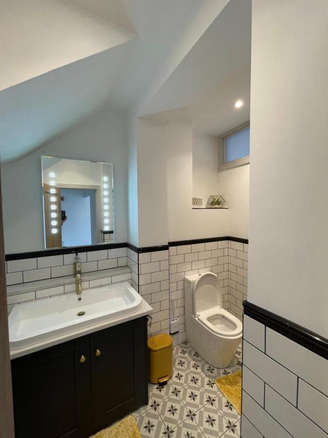 Lees Lookout Holt Appartement Holt  Buitenkant foto